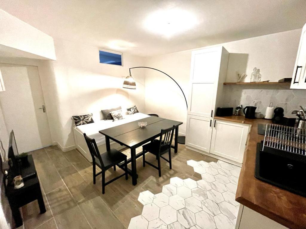 Апартаменты Joli T4 Renove Climatise Entre St Charles/Le Vieux-Port Марсель Экстерьер фото
