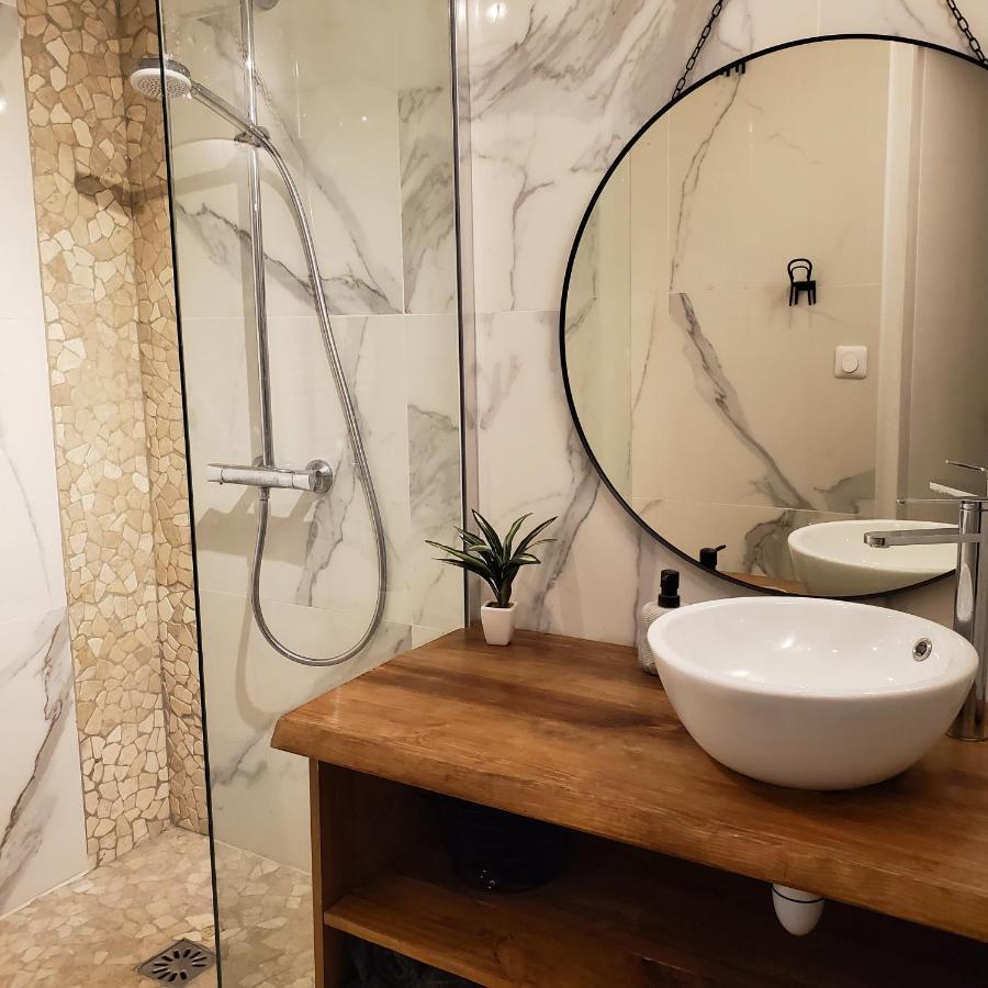 Апартаменты Joli T4 Renove Climatise Entre St Charles/Le Vieux-Port Марсель Экстерьер фото